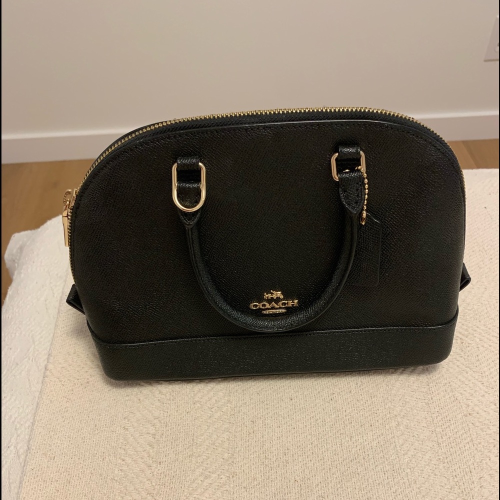 Coach Purse Excellent condition no long strap